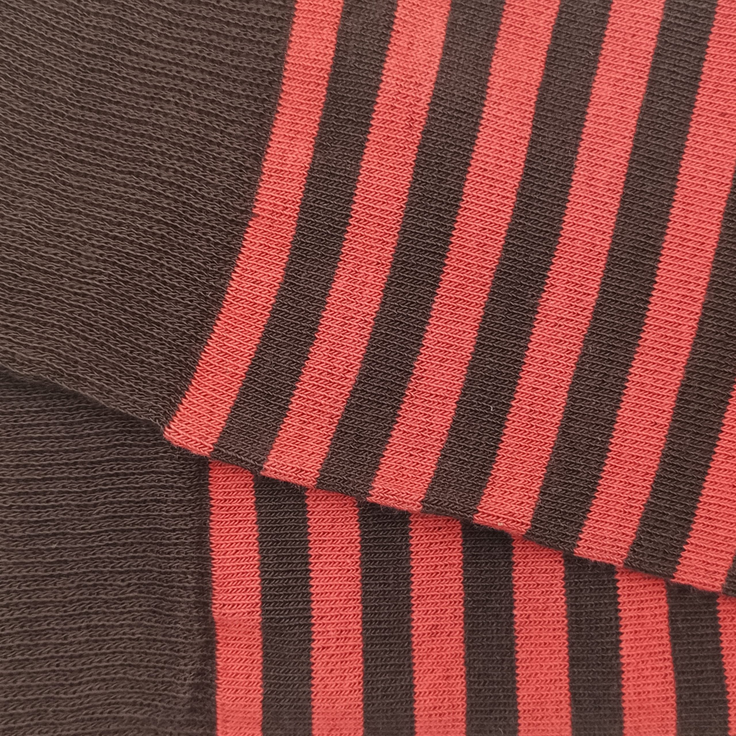 RAYA FINA SCARLET CHOCOLATE DETALLE